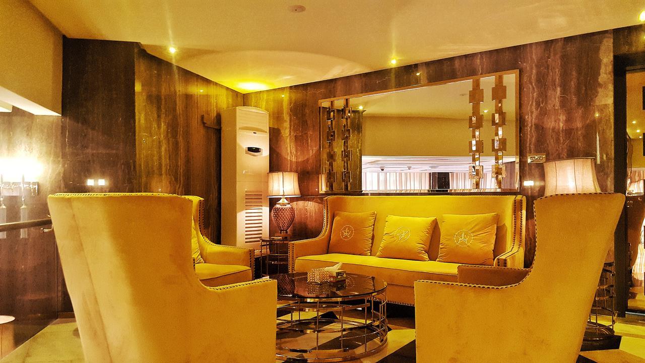 Lumiere Des Etoile Hotel Кувейт Екстериор снимка
