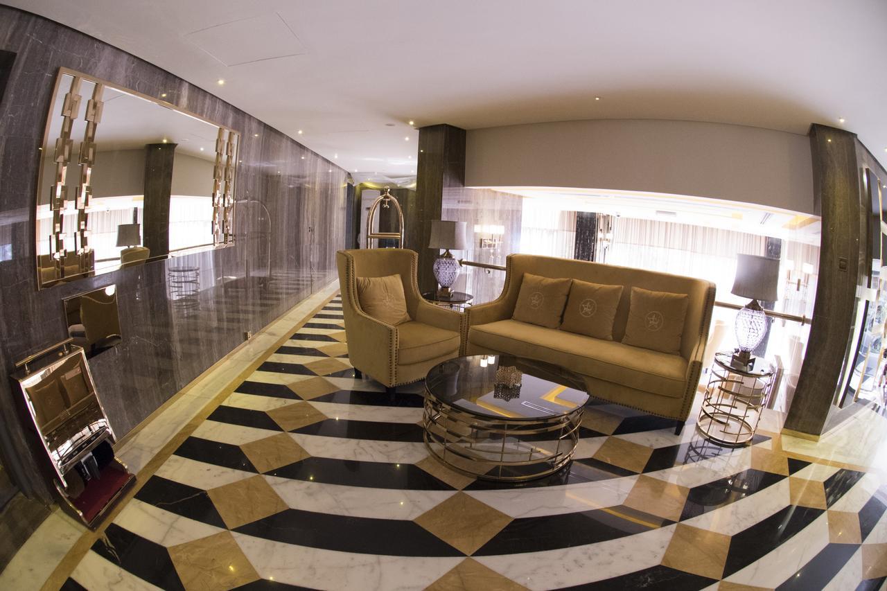 Lumiere Des Etoile Hotel Кувейт Екстериор снимка