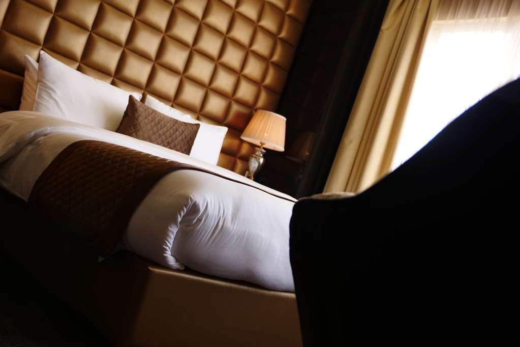 Lumiere Des Etoile Hotel Кувейт Стая снимка