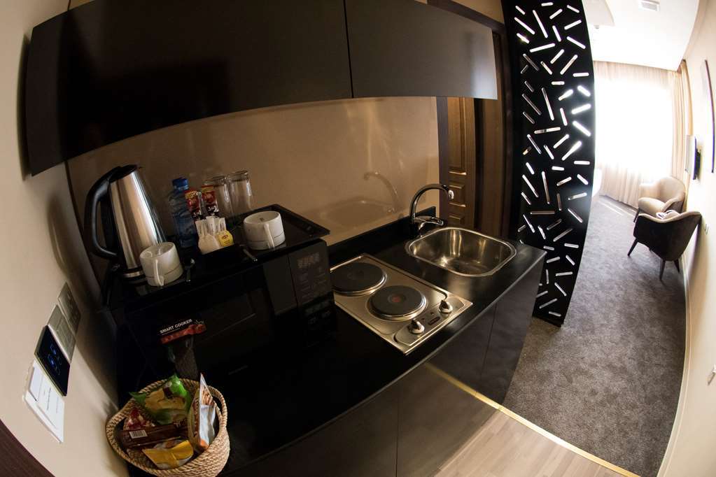 Lumiere Des Etoile Hotel Кувейт Стая снимка